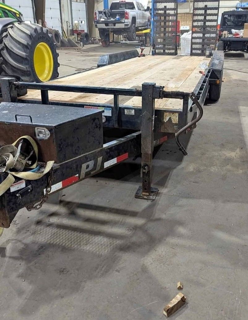 Big Machinery, Forklift, Skid Steer, Delivery