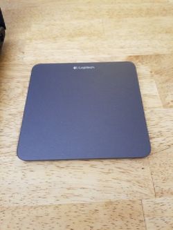 Logitech t650, portable, chargeable, touch pad