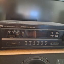 Pioneer Stereo Receiver Amplifier 210 Watts Working Great 