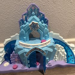 Frozen House 