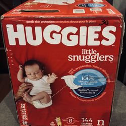 Huggies 144 count newborn diapers