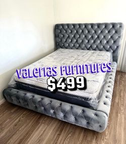 New queen bed with mattress