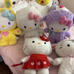 Hello Kitty Greeters