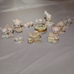 Lot Of 10 Precious Moments Mini Figurines 
