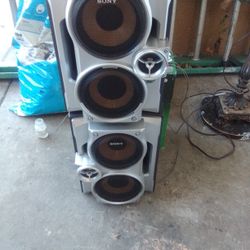 Speakers 