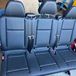 2018 Metris Mercedes Car Seats