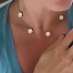 Stunning Set!! White And Gold Plated. Van Cleef Like. Necklace Measures 18.5”, Bracelet And Earrings. NEW!!!