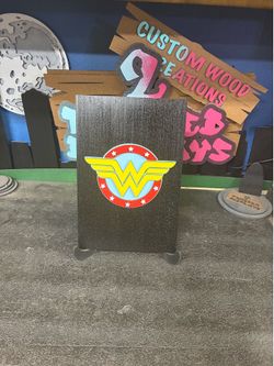 Wonder Woman logo