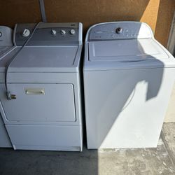 Whirlpool Washer and kenmore Electric Dryer