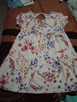 Beautiful girl dresses size 6