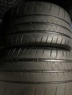 Tengo estas 2 llantas 275/35ZR20  102Y MICHELIN PILOT SPORT 4S