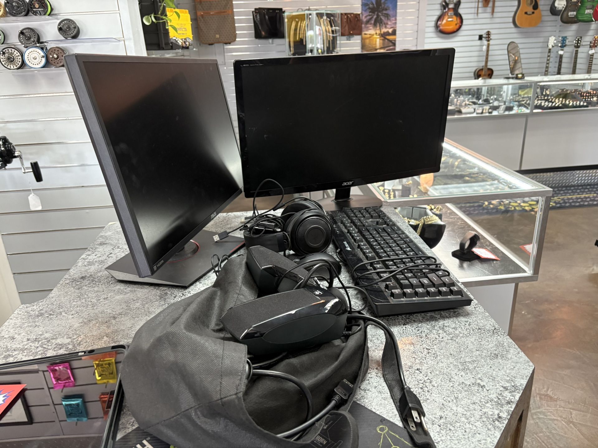 Gaming Monitors And Accessories