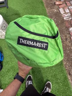 Therm-a-Rest Sleeping Pad Green Regular with Stuff Sack
