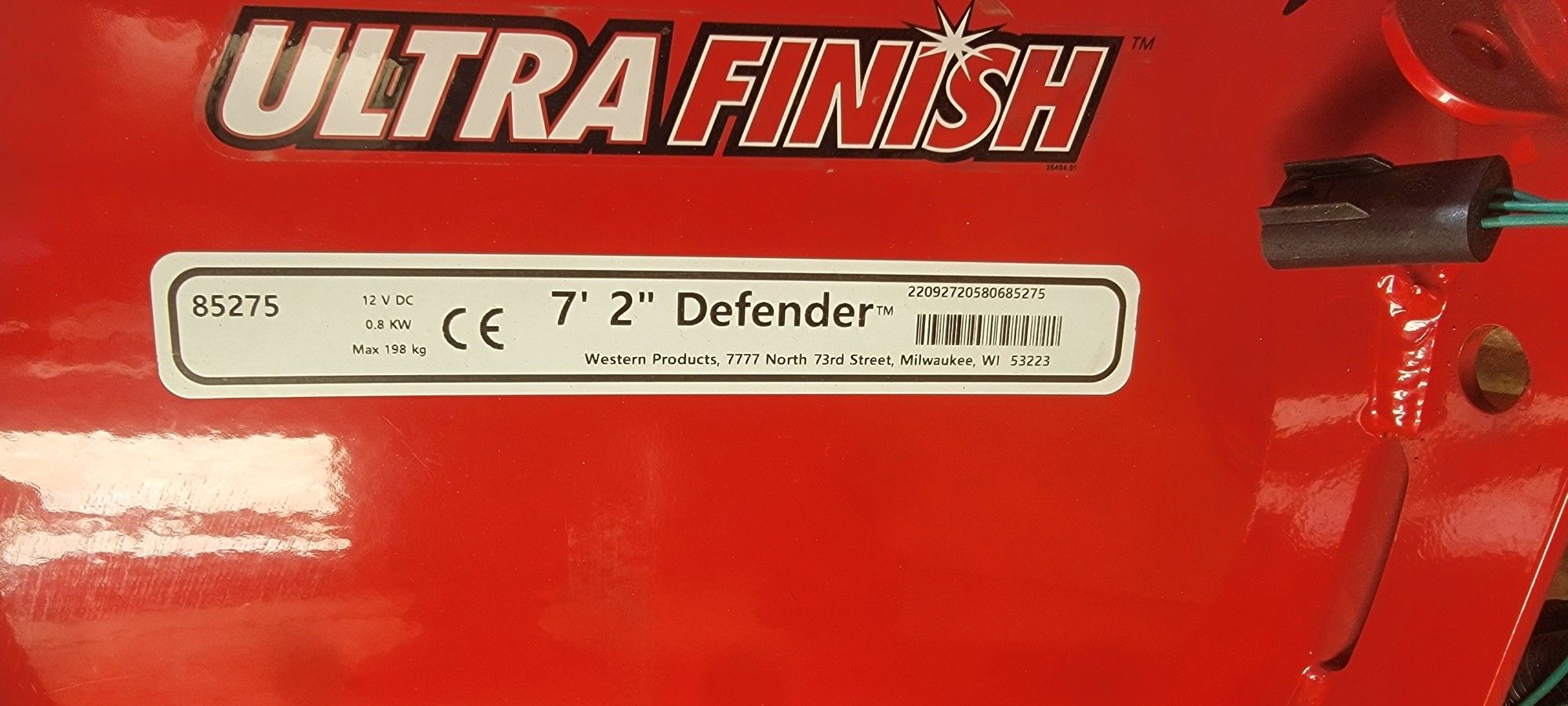 Western Snow Plow "DEFENDER" 7' 2"