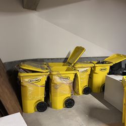 MayDay emergency supplies 65 Gallon Yellow Rolling Container with Lid