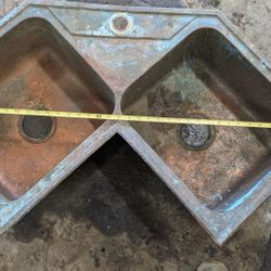 Copper Corner Double -Bowl Sink
