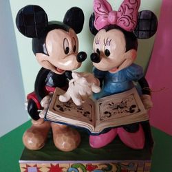 Mickey & Minnie Mint Condition Showcase. New