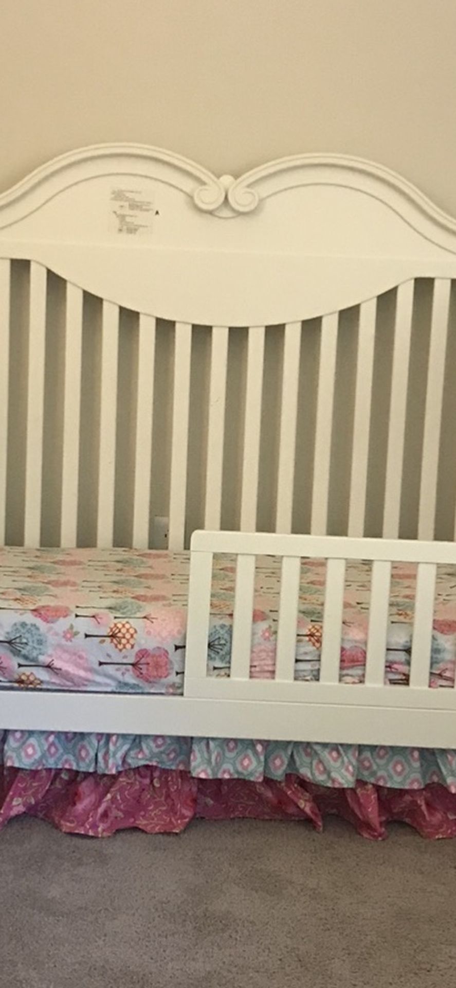 baby crib