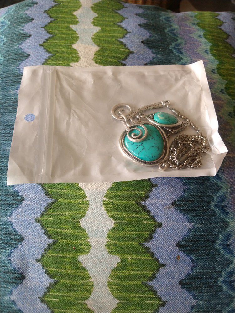 Vintage Faux Turquoise And Silver Bracelet
