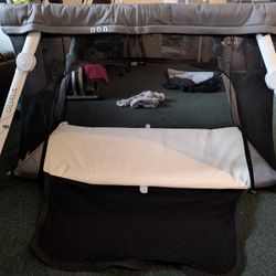 Guava lotus Travel Crib