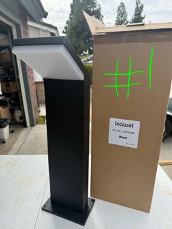 Outdoor pathway lights