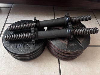 Adjustable dumbbell set