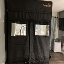 Gorilla Grow Tent 5’ X 5’