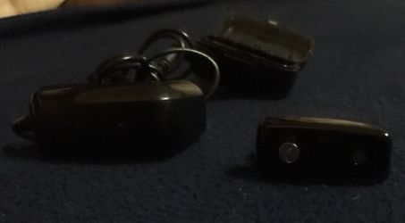 Samsung Bluetooth Ear Piece w/ charger