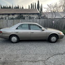 1999 Toyota Camry
