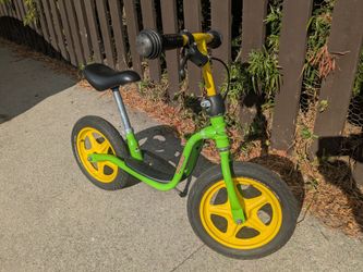 Balance bike for little kids