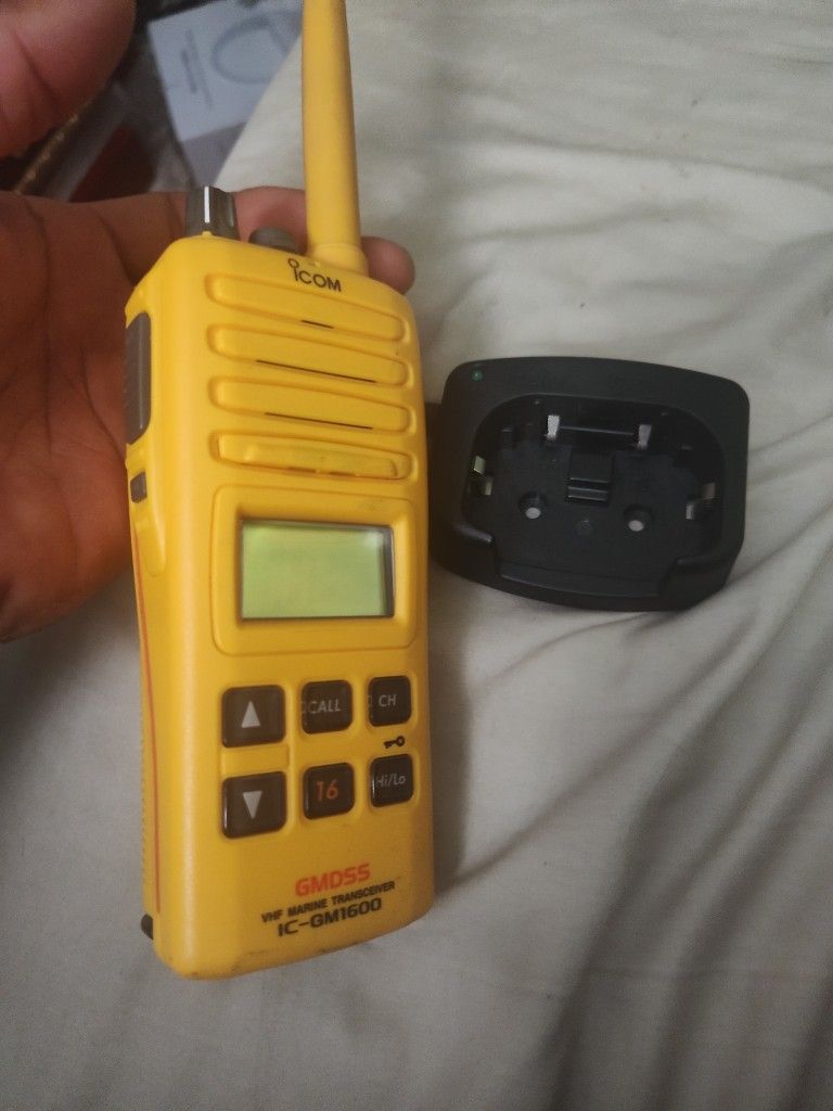 Icom VHF Marine Transceiver ! Sale