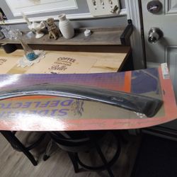 Side Wind Deflector