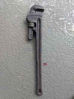 Pipe Wrench