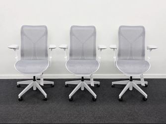 BRAND NEW HERMAN MILLER COSM CHAIR! MID-BACK HEIGHT, BEAUTIFUL STUDIO WHITE FRAME! DELIVERY AVAILABLE