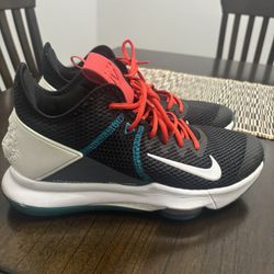 Men’s Nike LeBron Witness IV Black/Teal Size 10.5