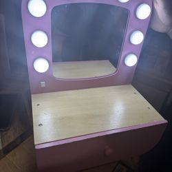 Table Top Mini Vanity  For Little Girls With Working Lights