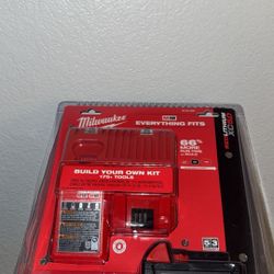 Milwaukee M18 Charger & Battery Set