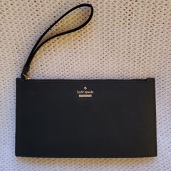 Kate Spade Cameron Wristlet Black Pebble Leather 
