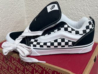 Vans Knu Skool