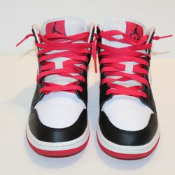Nike Air Jordan 1 Retro Mid Top Shoes Size 7Y/ Women’s 8.5 