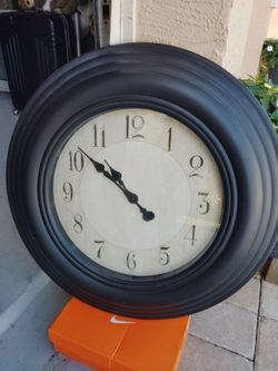 Large 28 inch Wall Clock. Silent, Accurate Quartz. Movement. Working Good