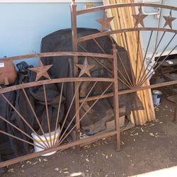 Queen size antique wrought iron star bed frame headboard and footboard