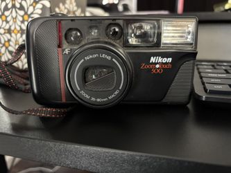 Nikon Zoom 500 With Carrying Case