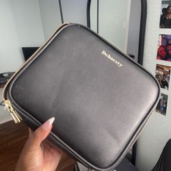 Portable Makeup Vanity with Lights