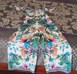 Very cute jumper, Great condition never worn no tagsVery cute jumper, Great condition never worn no tags