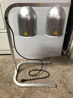 Dual heat lamps