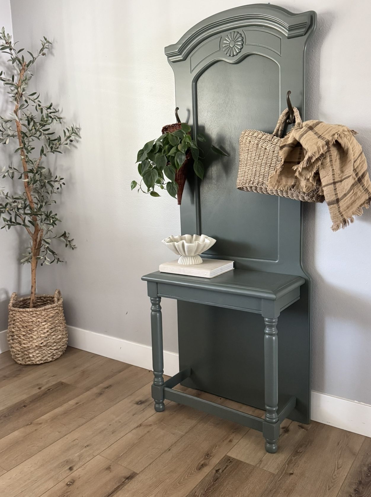 Vintage Antique Hall Tree Entryway Furniture