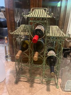 Metal wine rack - Asian flare