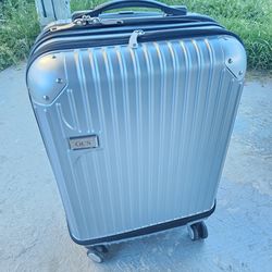 Carry on suit case