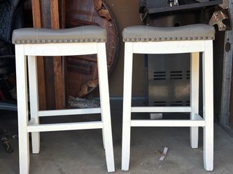 Bar stool’s